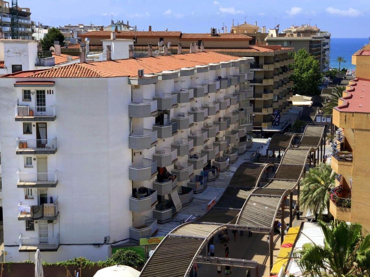 Apartamentos Bahia Dorada Y Iris Salou Exterior foto