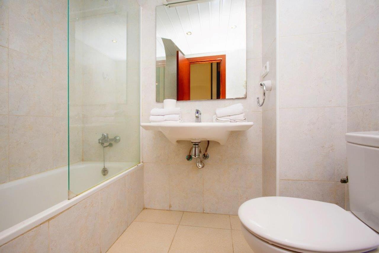 Apartamentos Bahia Dorada Y Iris Salou Exterior foto