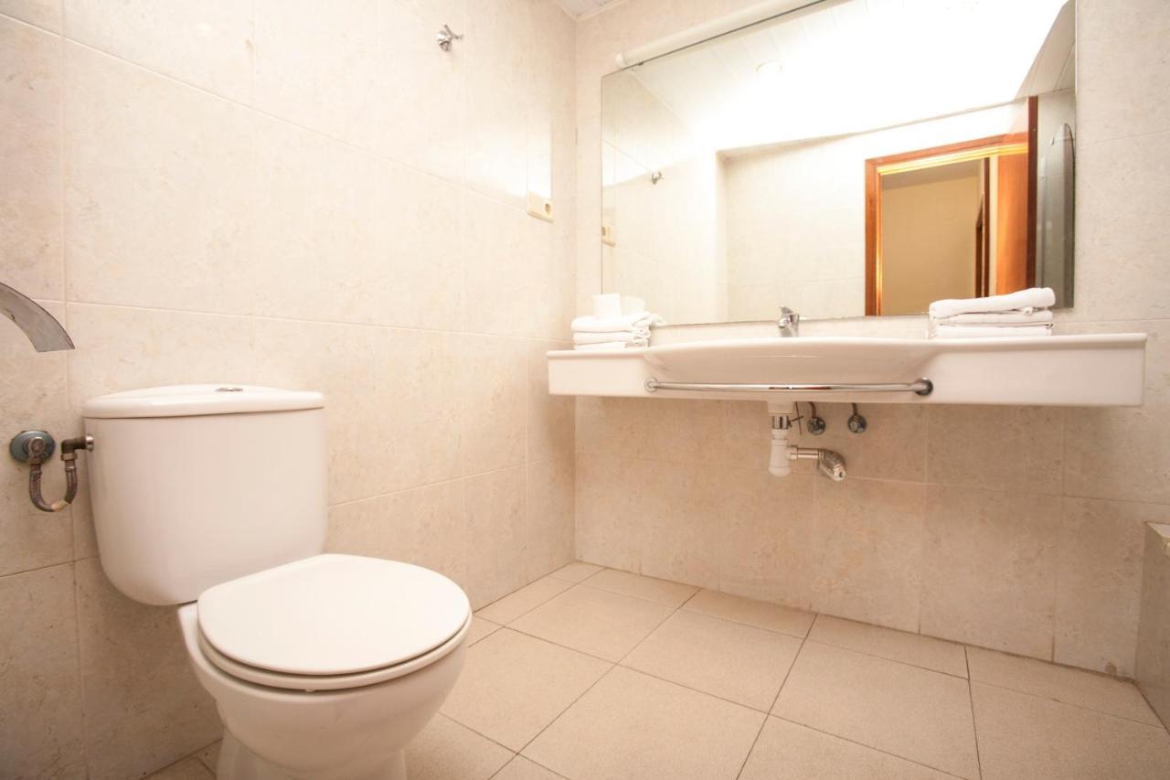Apartamentos Bahia Dorada Y Iris Salou Exterior foto
